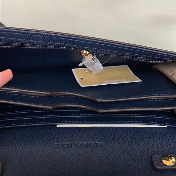 Nwt Michael Kors bag - Picture 6 of 8